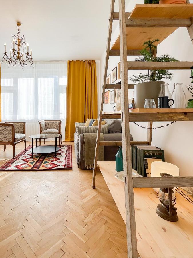 Turnkey I Vintage Terrace Apartment Praga Exterior foto