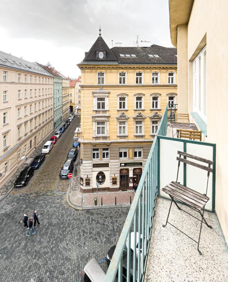 Turnkey I Vintage Terrace Apartment Praga Exterior foto